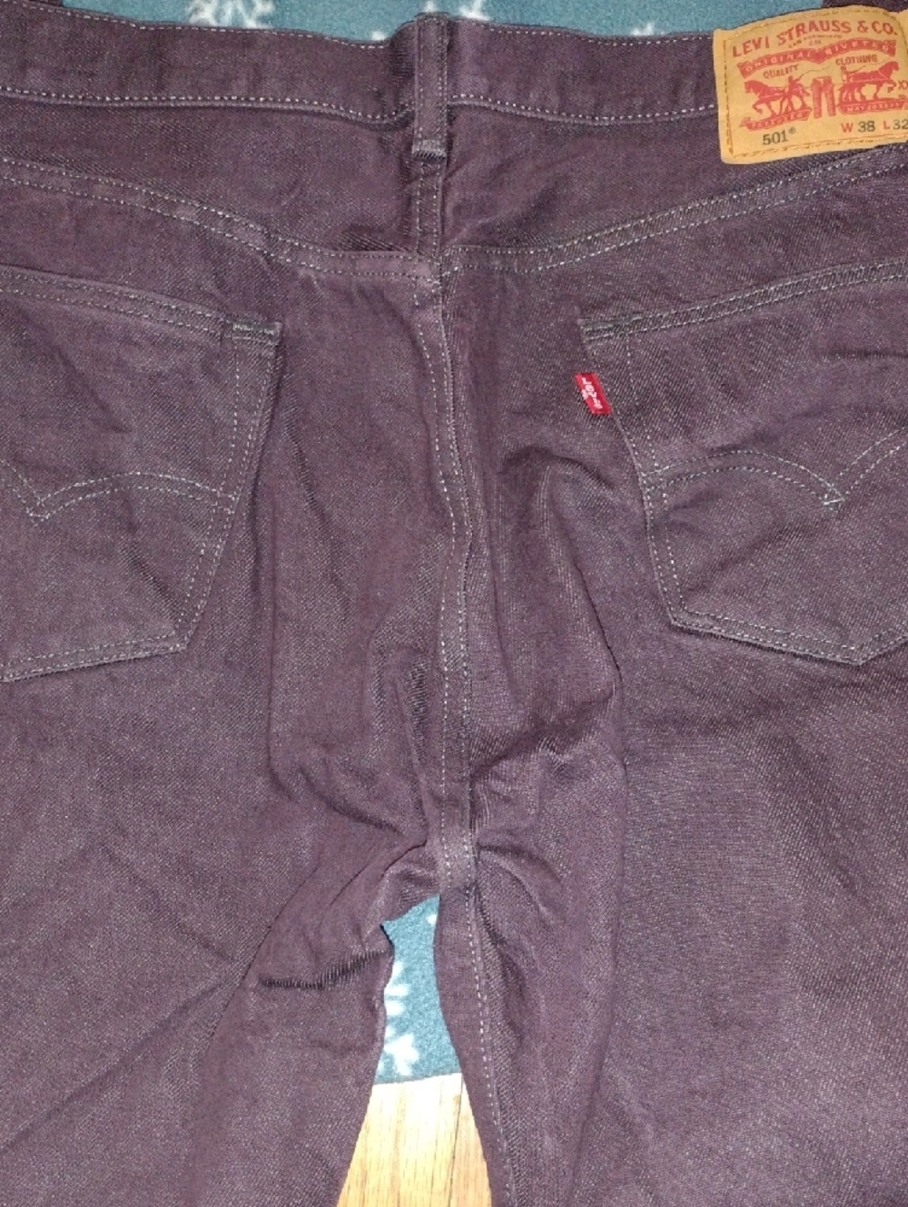 Levi's Men's Jeans in Plum - Picture 2 of 6